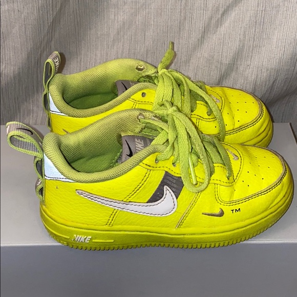 Nike Shoe Bundle Lot Size 9c - Picture 6 of 12